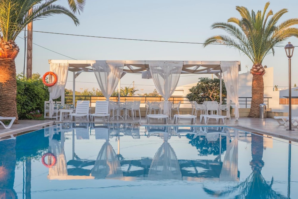 Creta Aquamarine Hotel 56/88