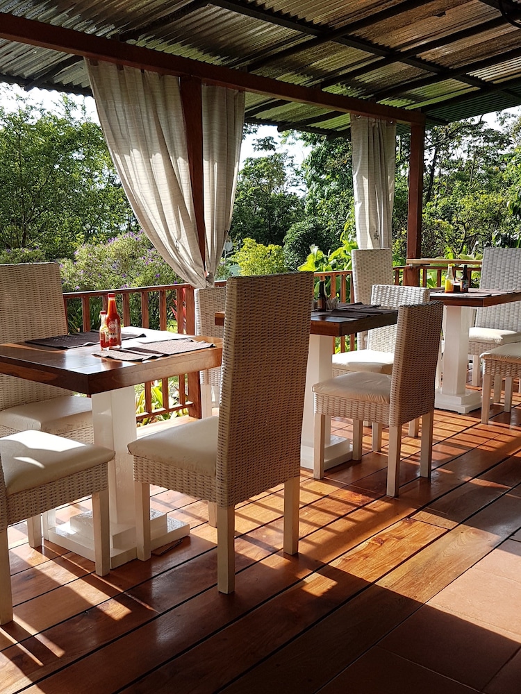 Brisas Arenal Hotel 53/71