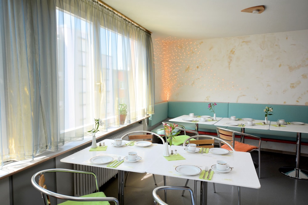 Abalon Hotel Ideal 38/50
