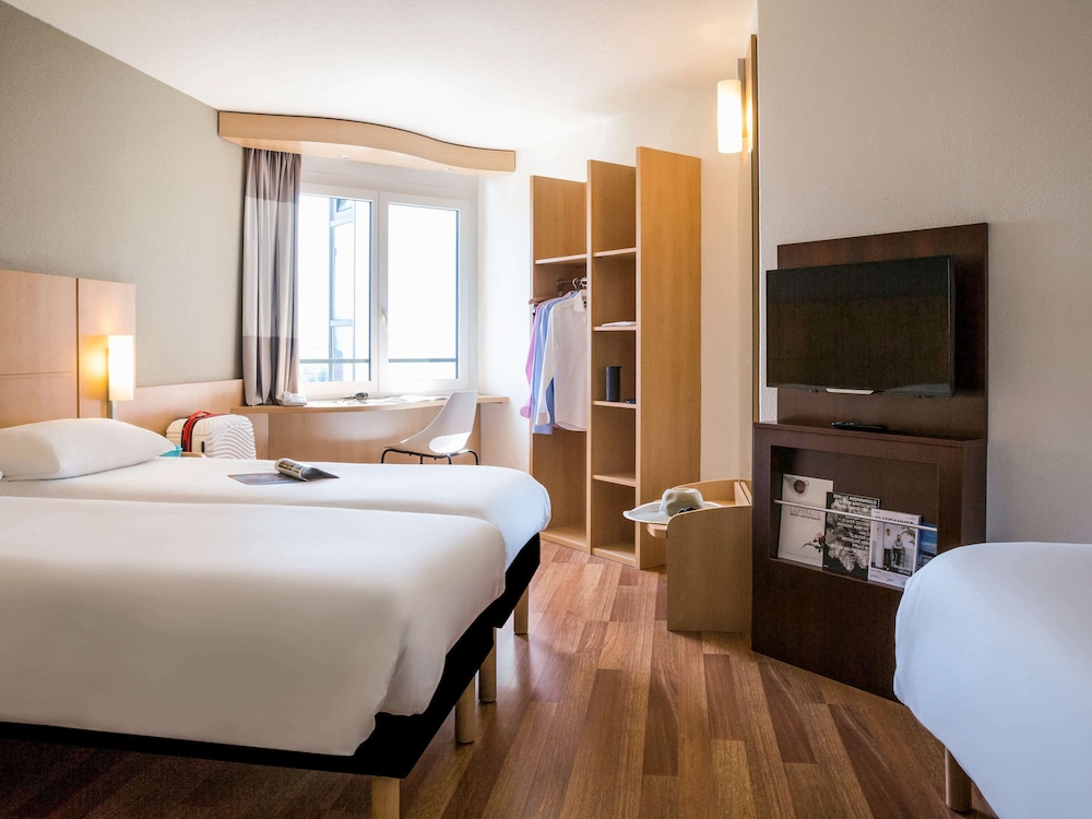 Ibis Lausanne Crissier 14/49