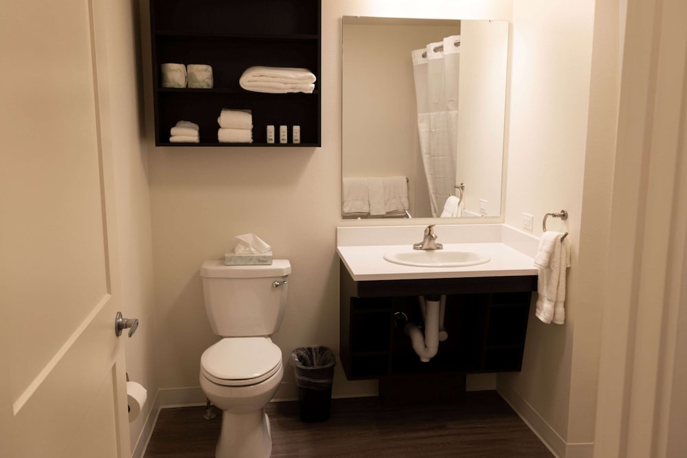 Hawthorn Extended Stay by Wyndham Alpine 45/49