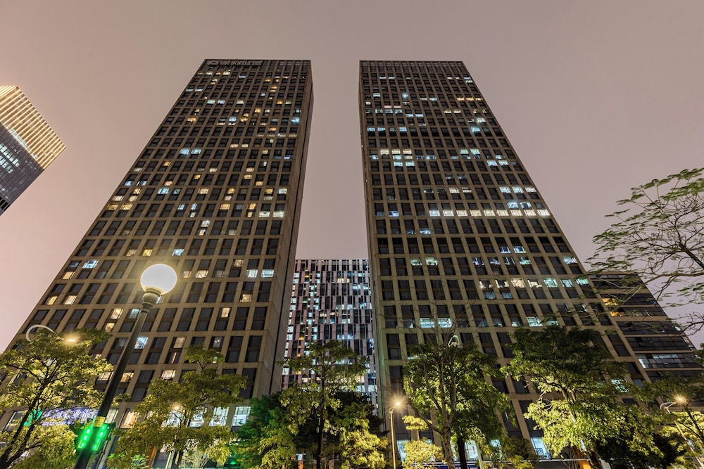 Xingyi International Hotel Poly Store 2/70