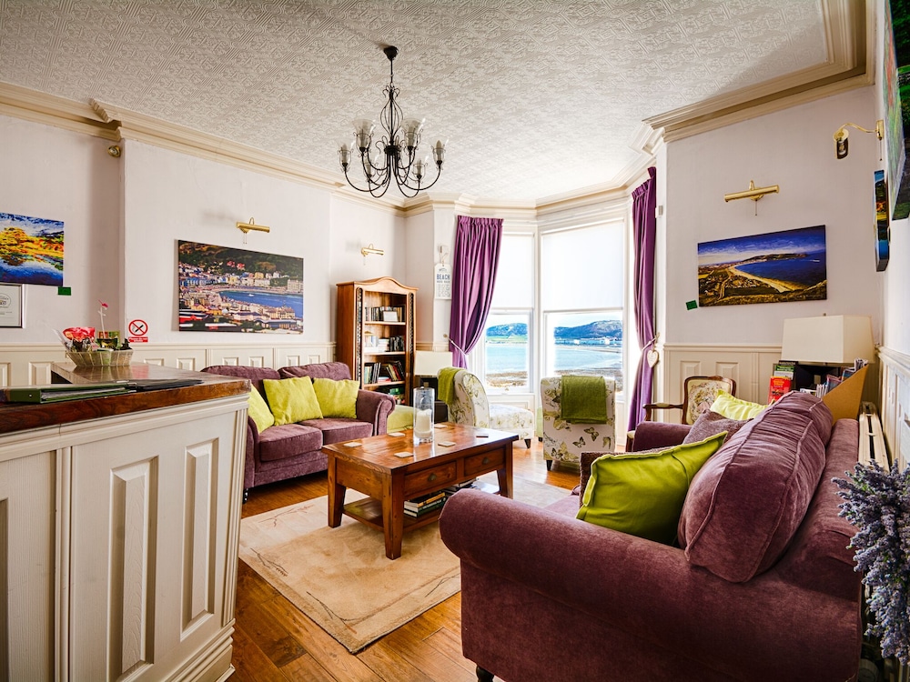 The View Guest House 28/50