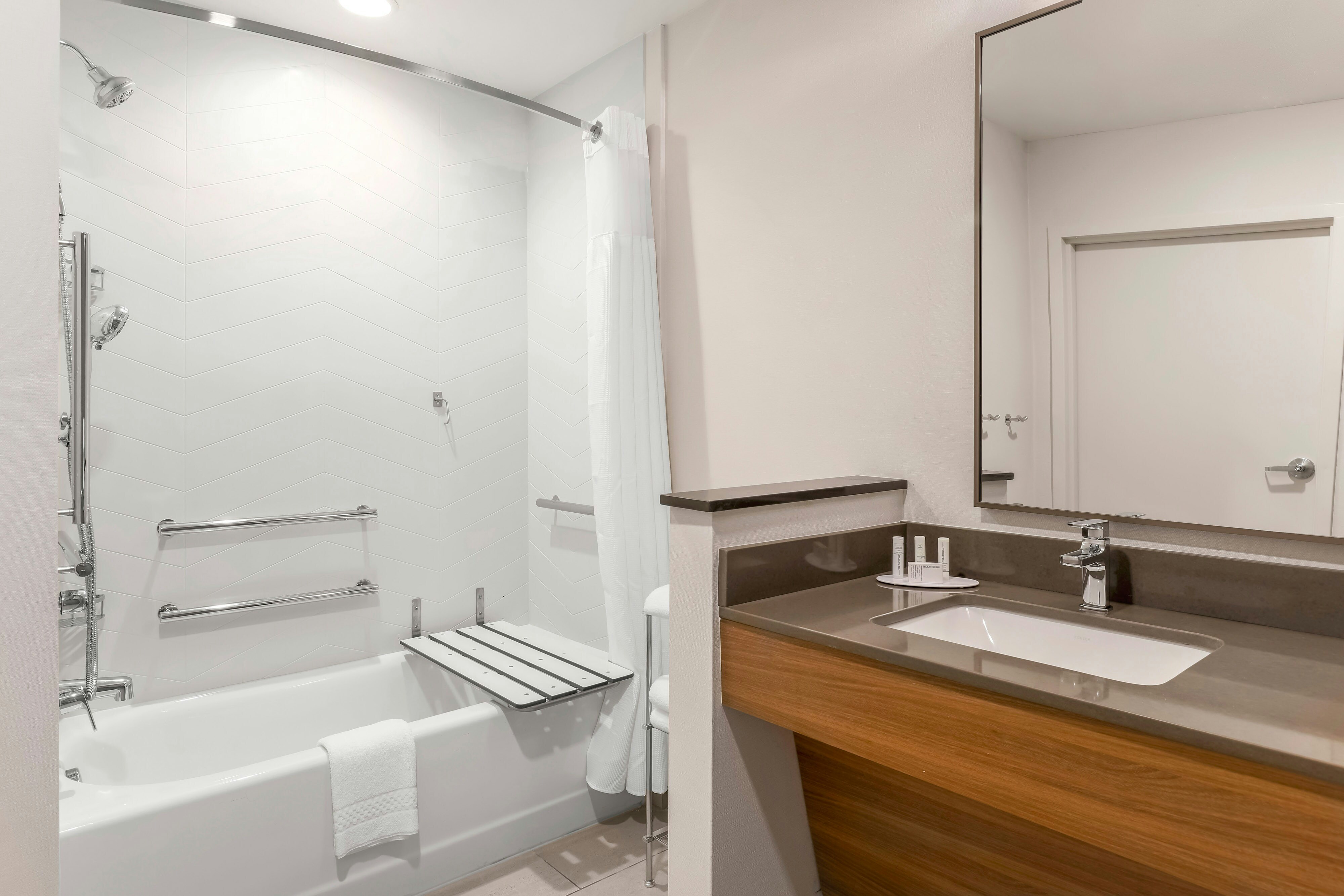 Fairfield Inn & Suites by Marriott Cape Coral/North Fort Myers 45/46