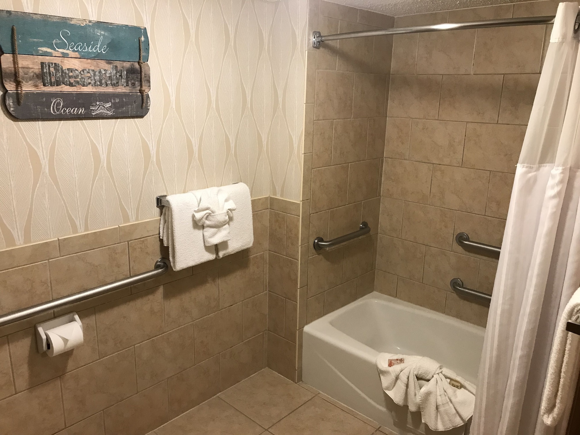 ROOM, 2 QUEEN BEDS, OCEAN FRONT, KITCHEN, ACCESSIBLE