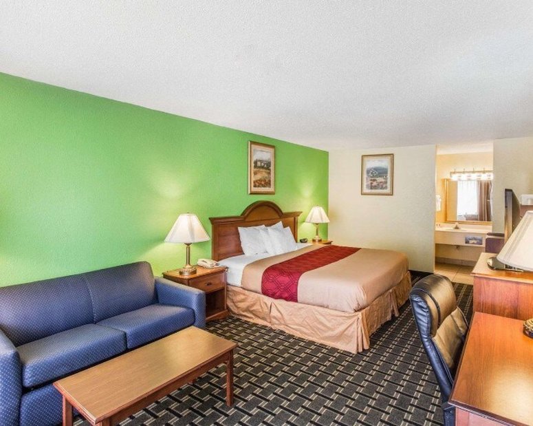 Travelers Inn Douglas By OYO US-441 15/37
