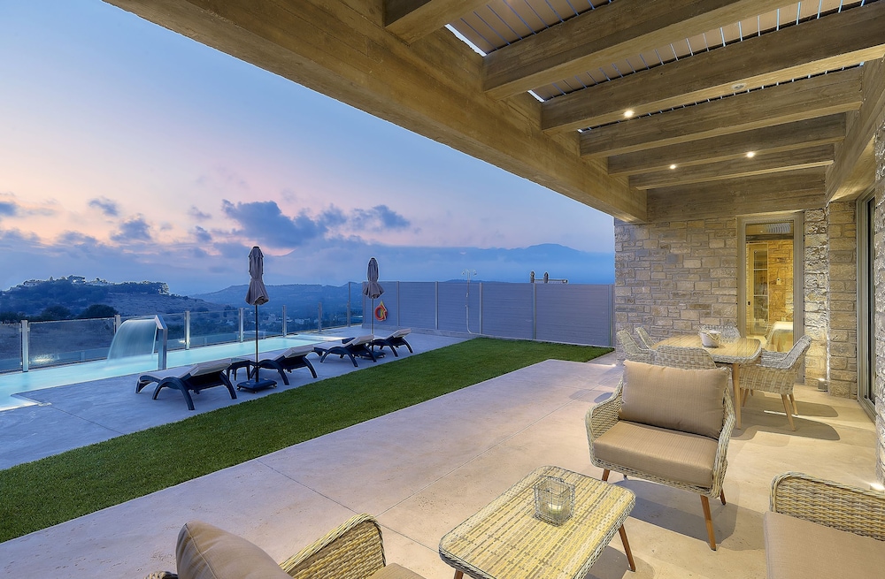 Kouros & Kori Villas 12/49