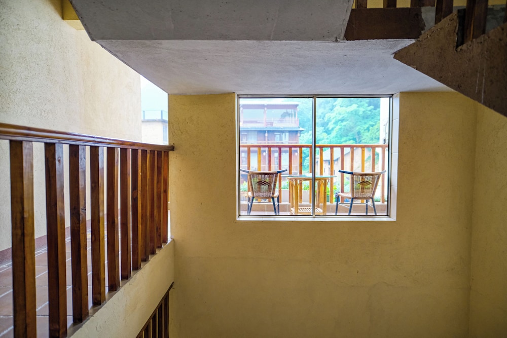 Yangshuo Eden Yha 4/44