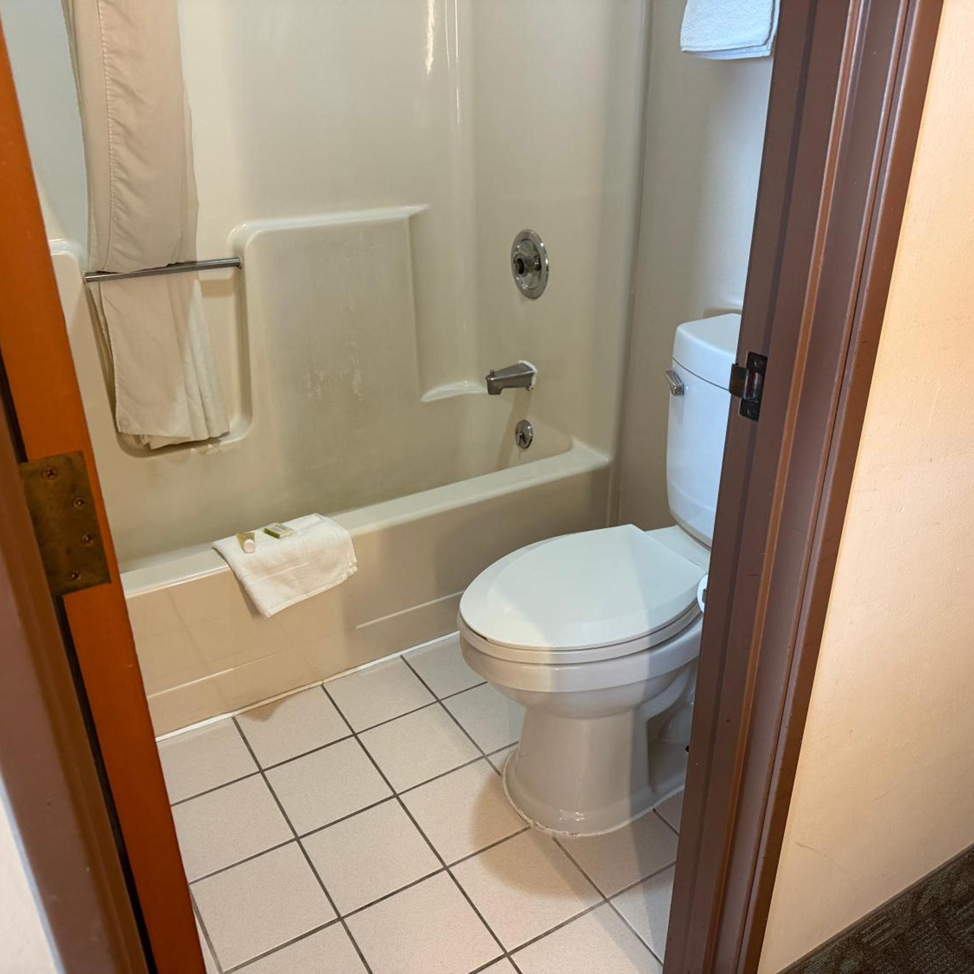 Dodgeville Inn & Suites 36/44