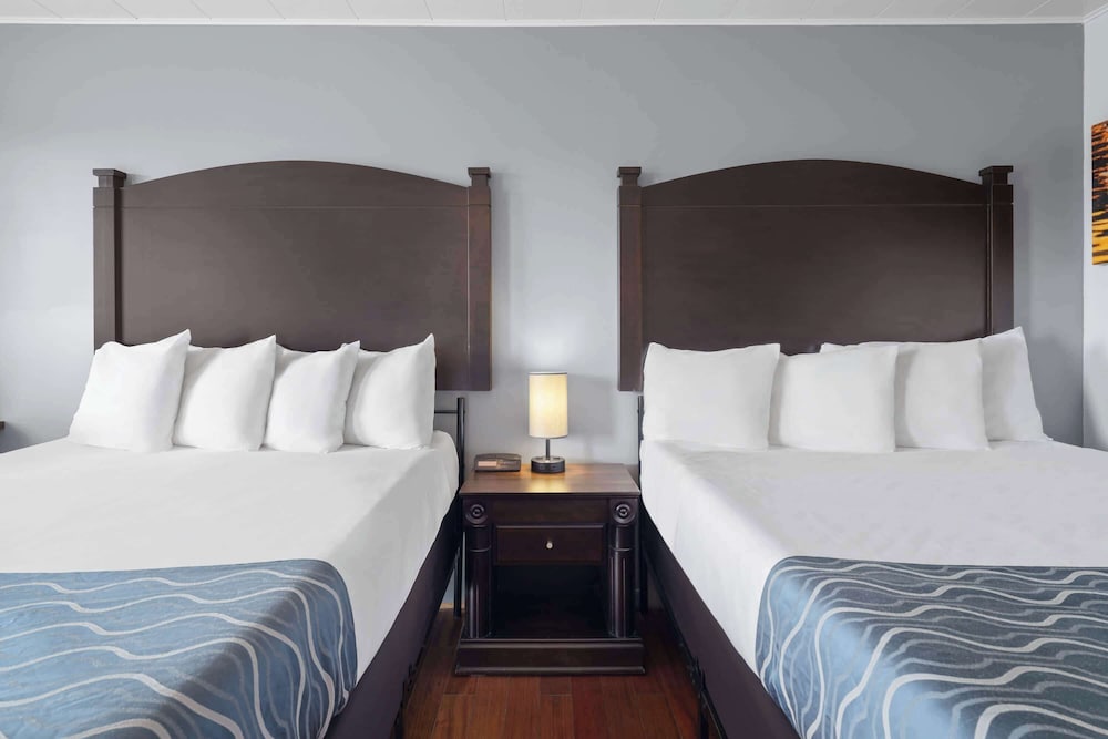 Travelodge by Wyndham Grand Falls 21/32