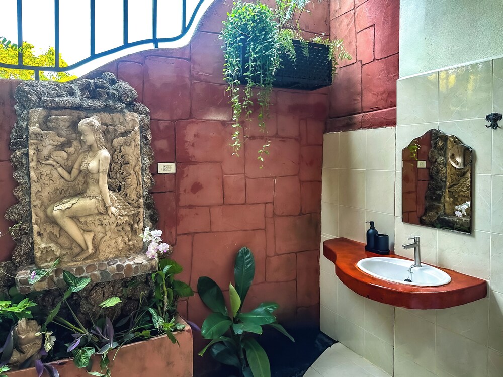 Shanti Lodge Phuket 58/58