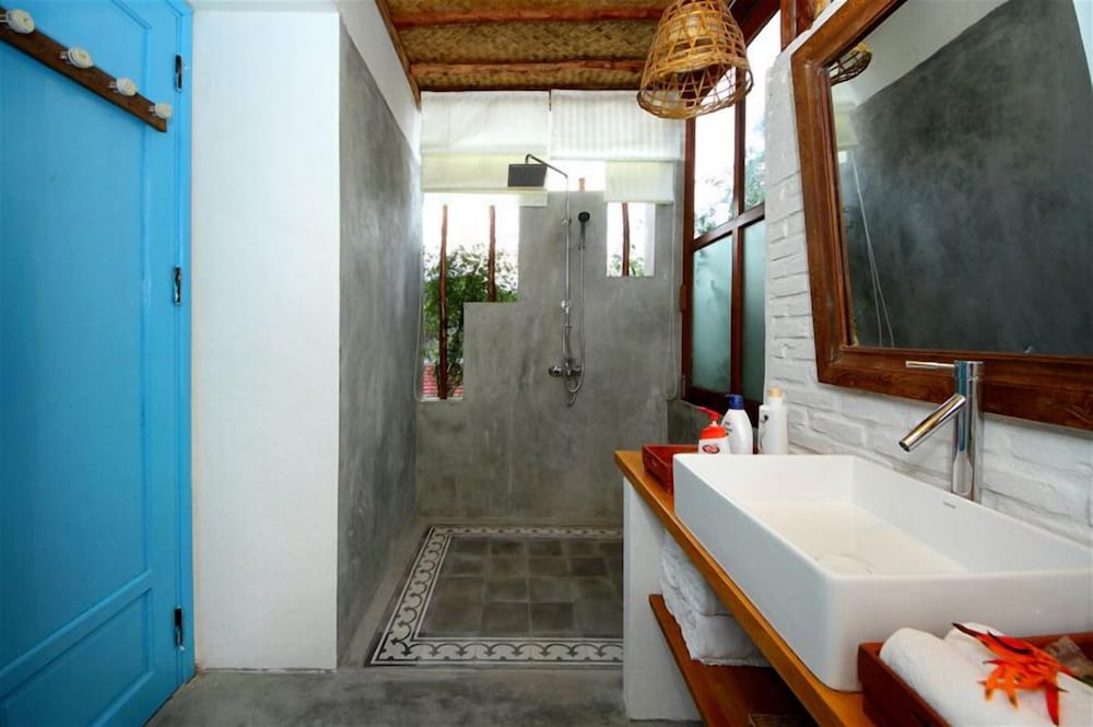 Life Beach Villa 61/64