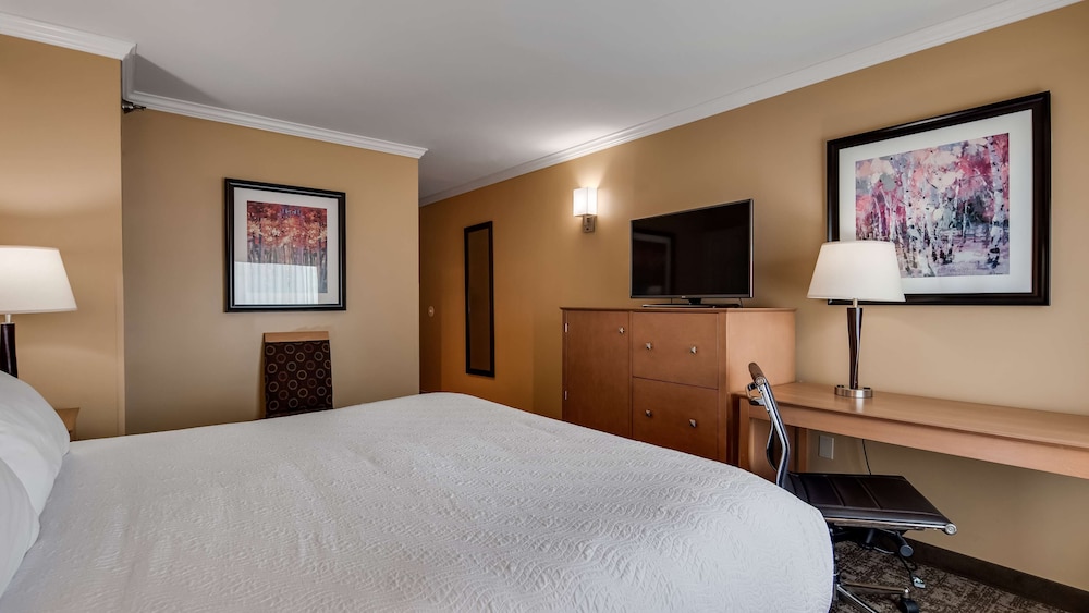 Best Western Plus Windjammer Inn & Conference Center 20/46