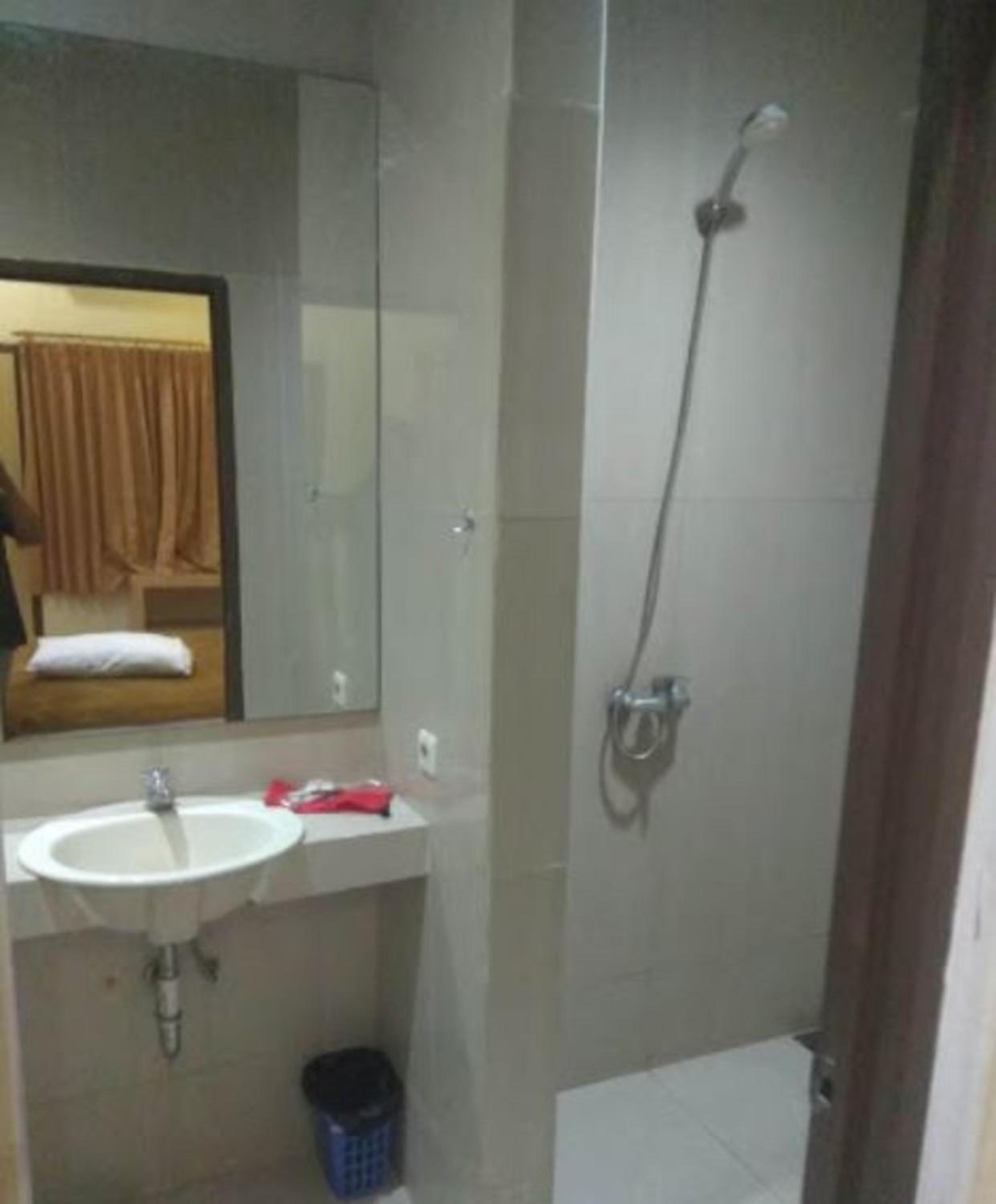 Soerabaja Place Guest House 30/32