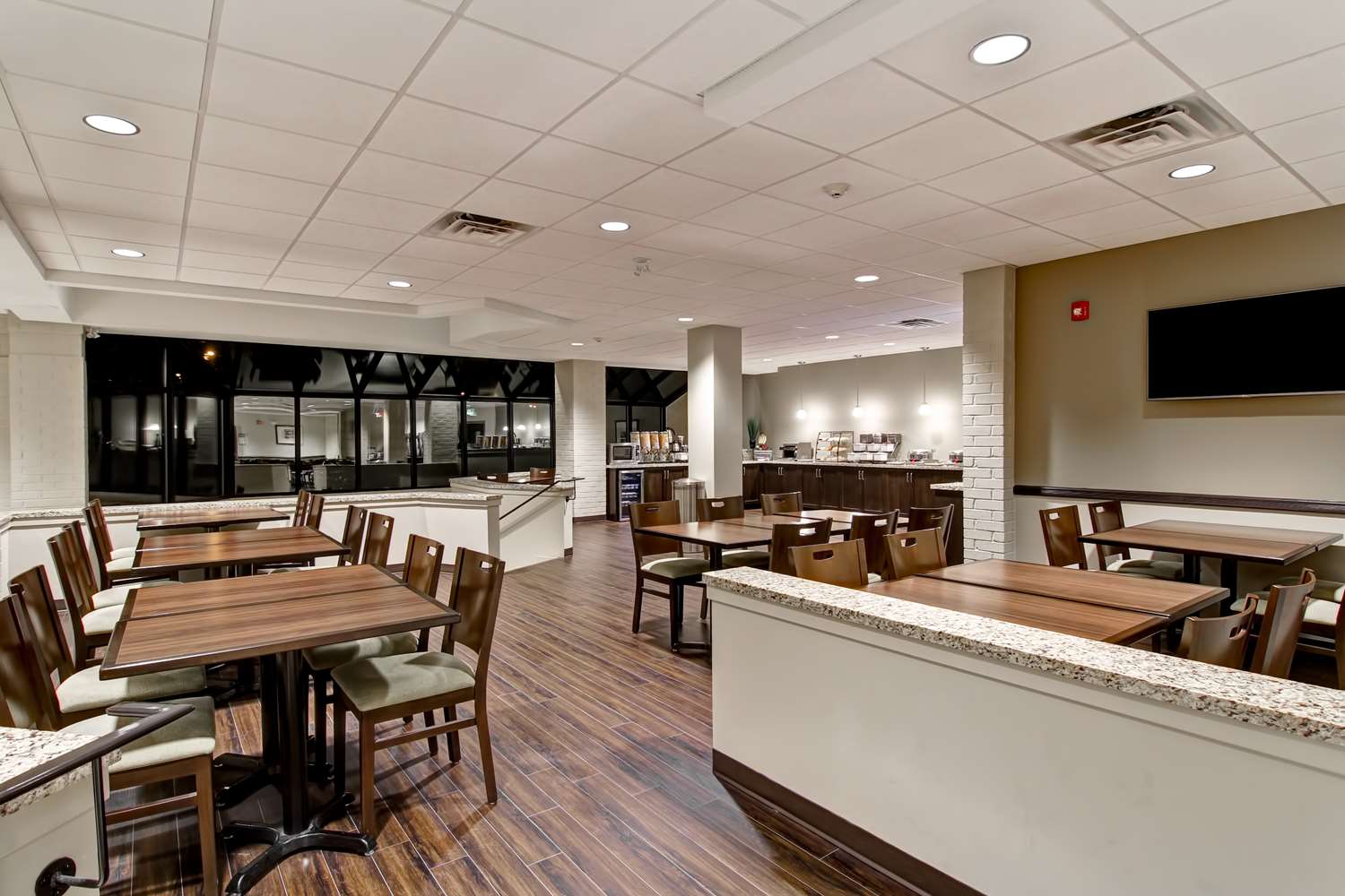 Best Western London Airport Inn Suites 49/53