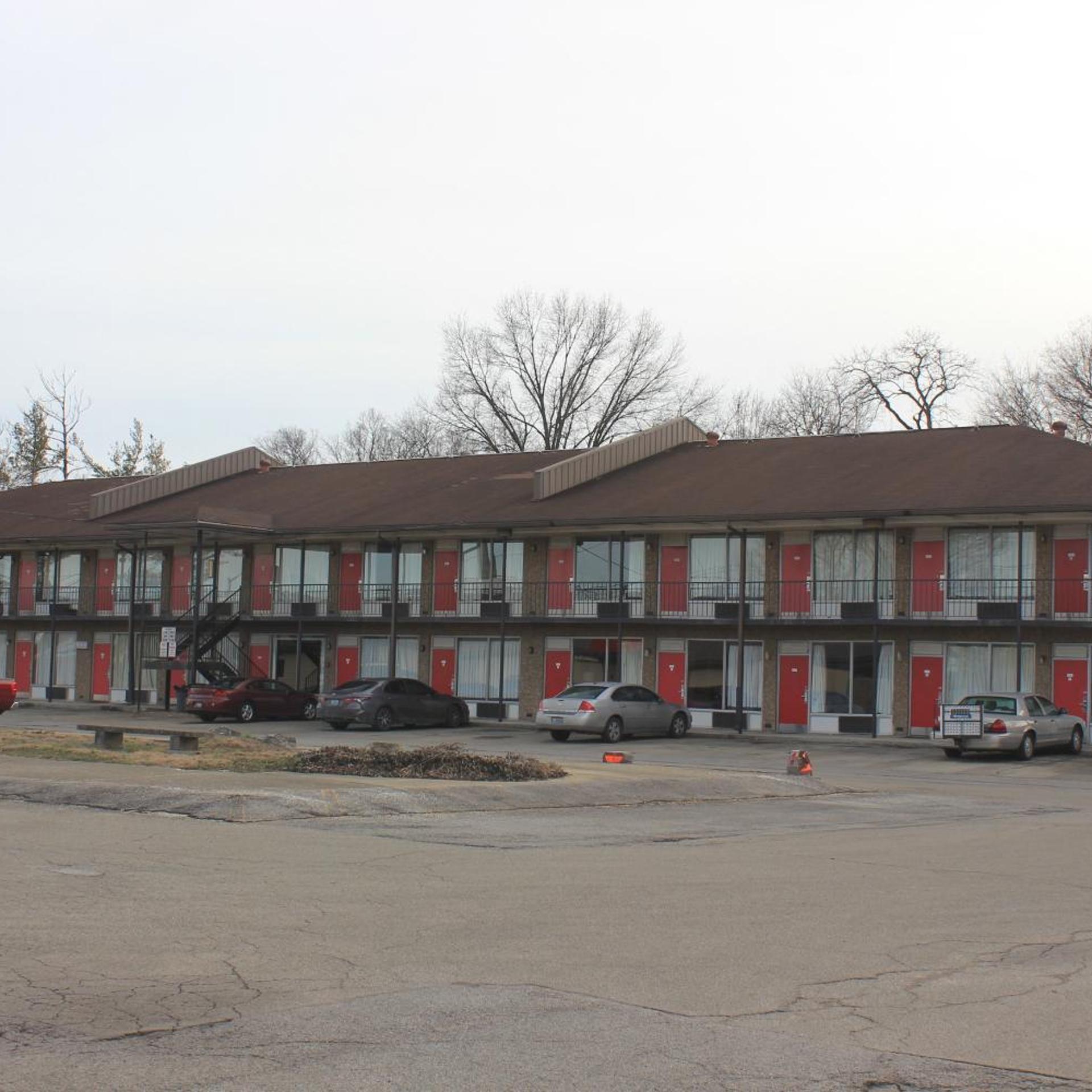 Red Carpet Inn Louisville 6/39