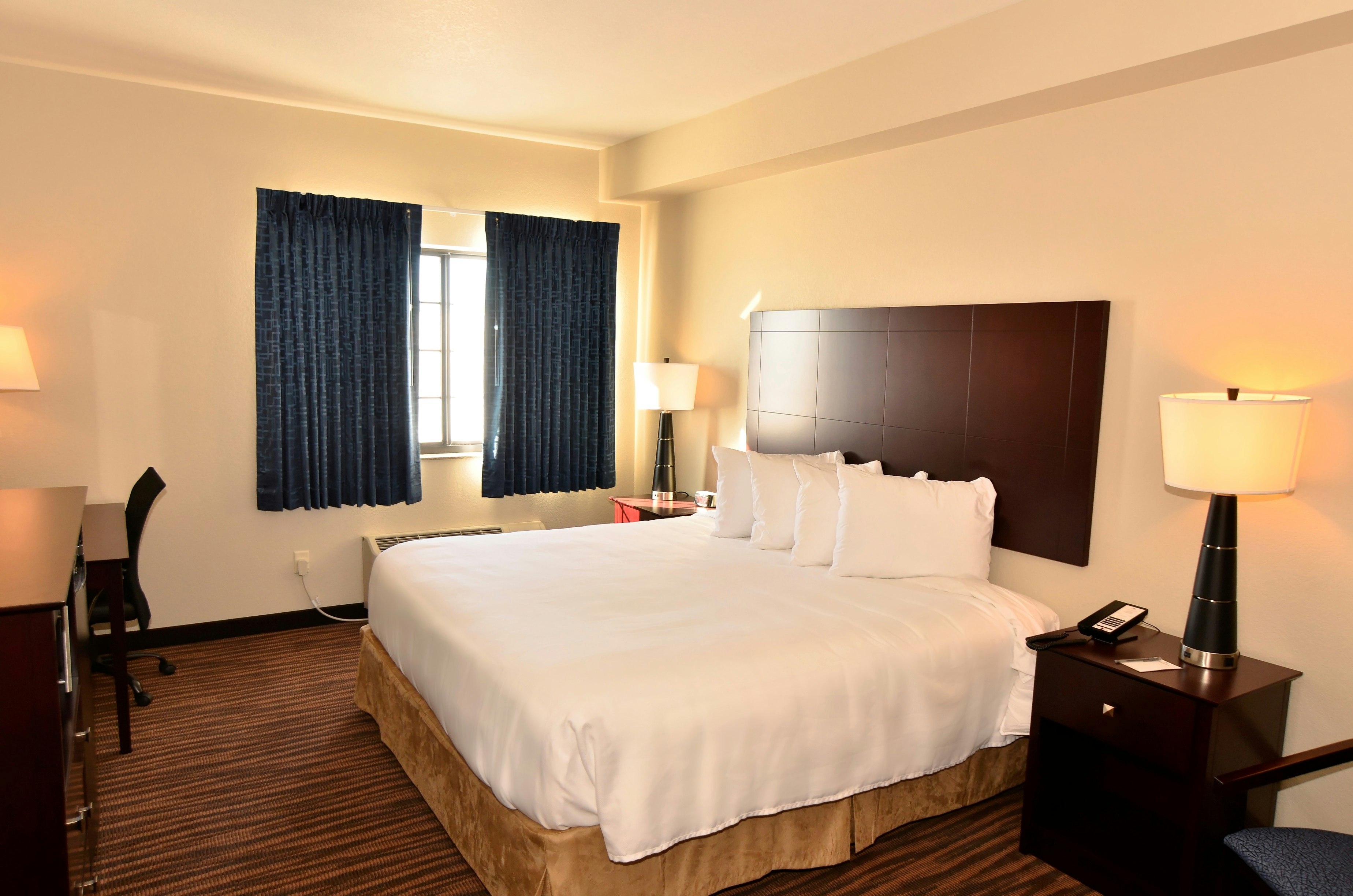 Cobblestone Inn & Suites - Holstein 13/48