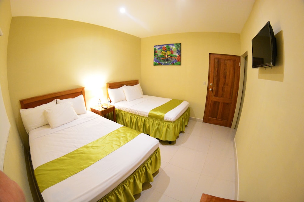 ROOM, 2 QUEEN BEDS