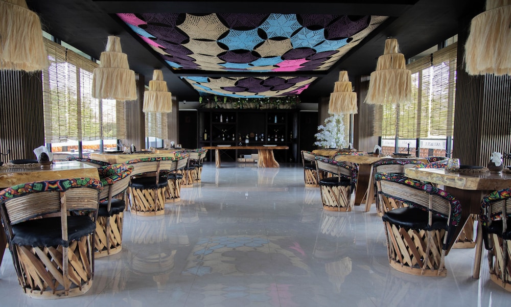 Akuazul Resorts Adults Only 31/50