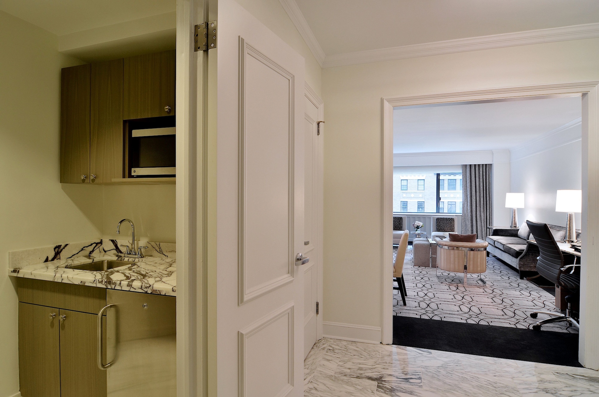 Suite, King Bed, Park Avenue View, Terrace