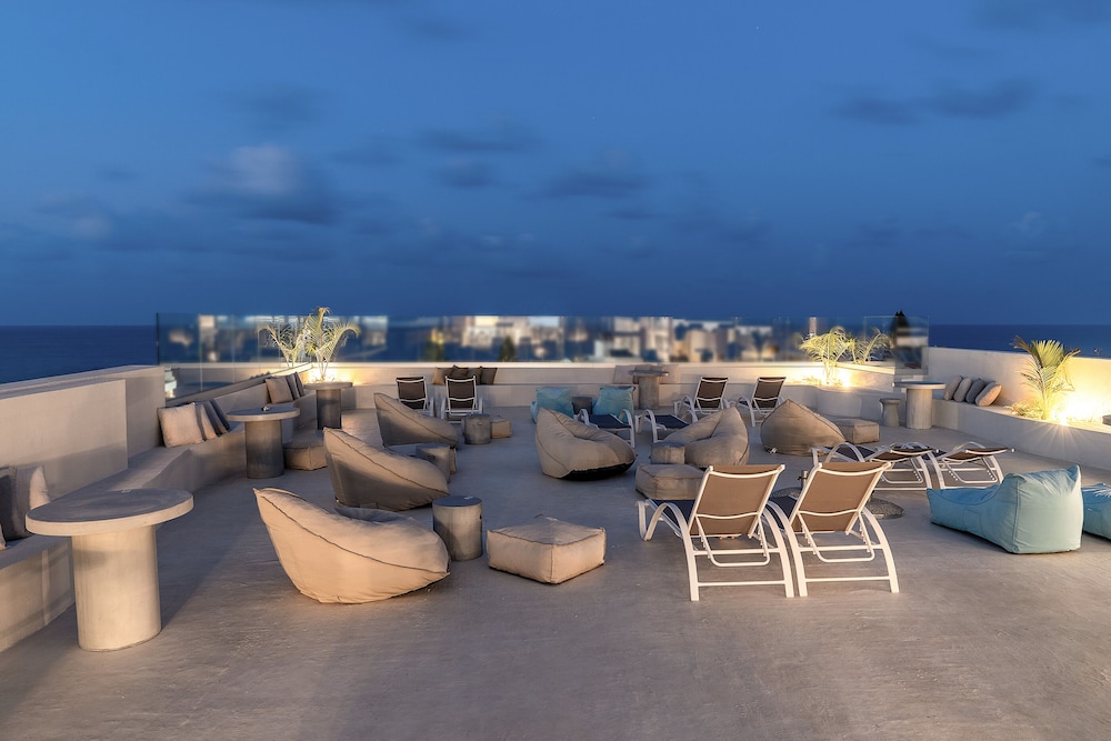 San Antonio Boutique Hotel 56/62
