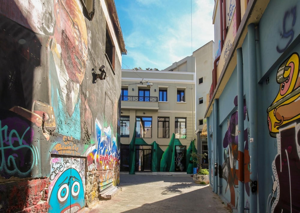 Heart Of Athens 47/50