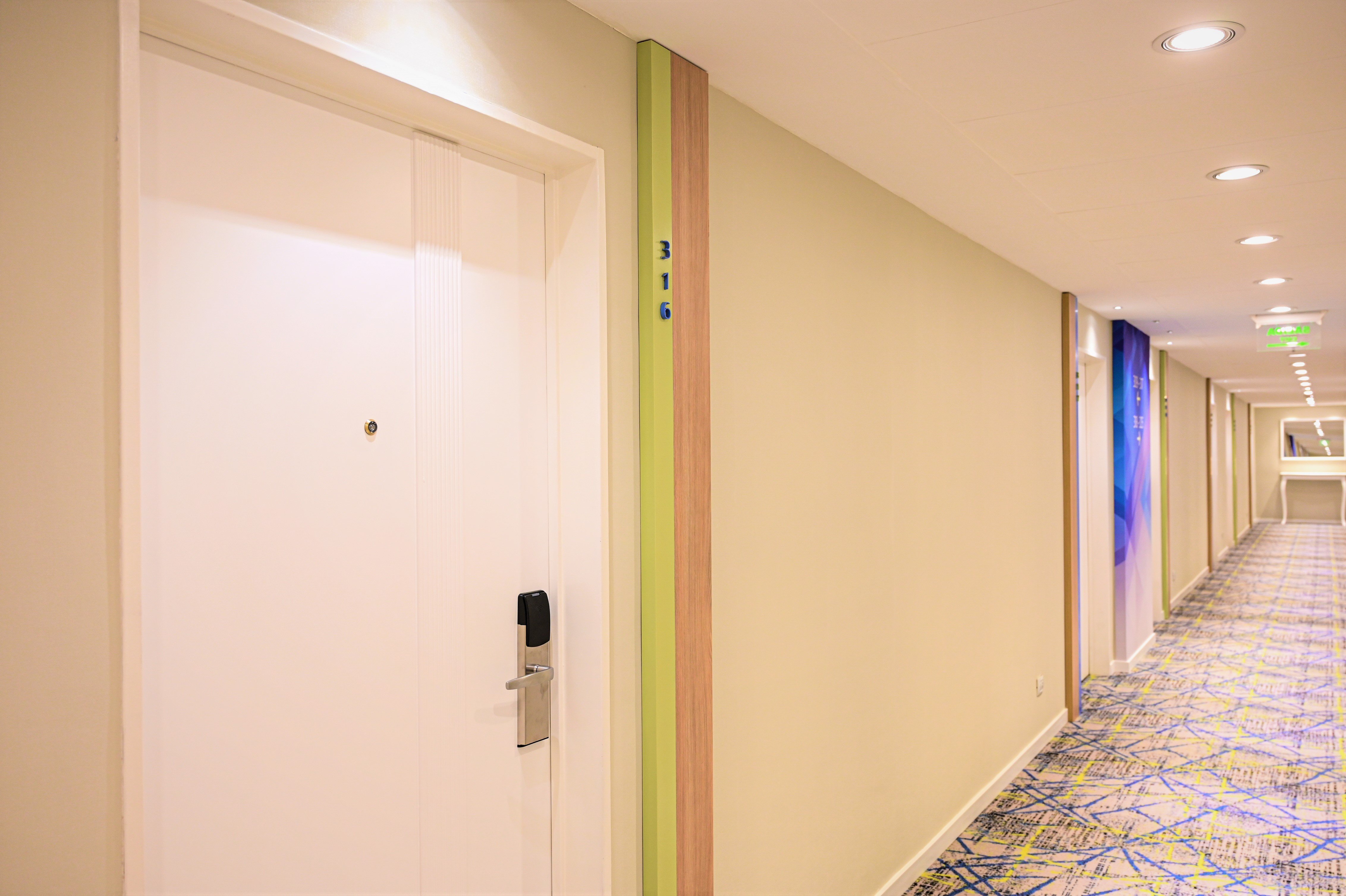 HOLIDAY INN EXPRESS ROSARIO 34/56