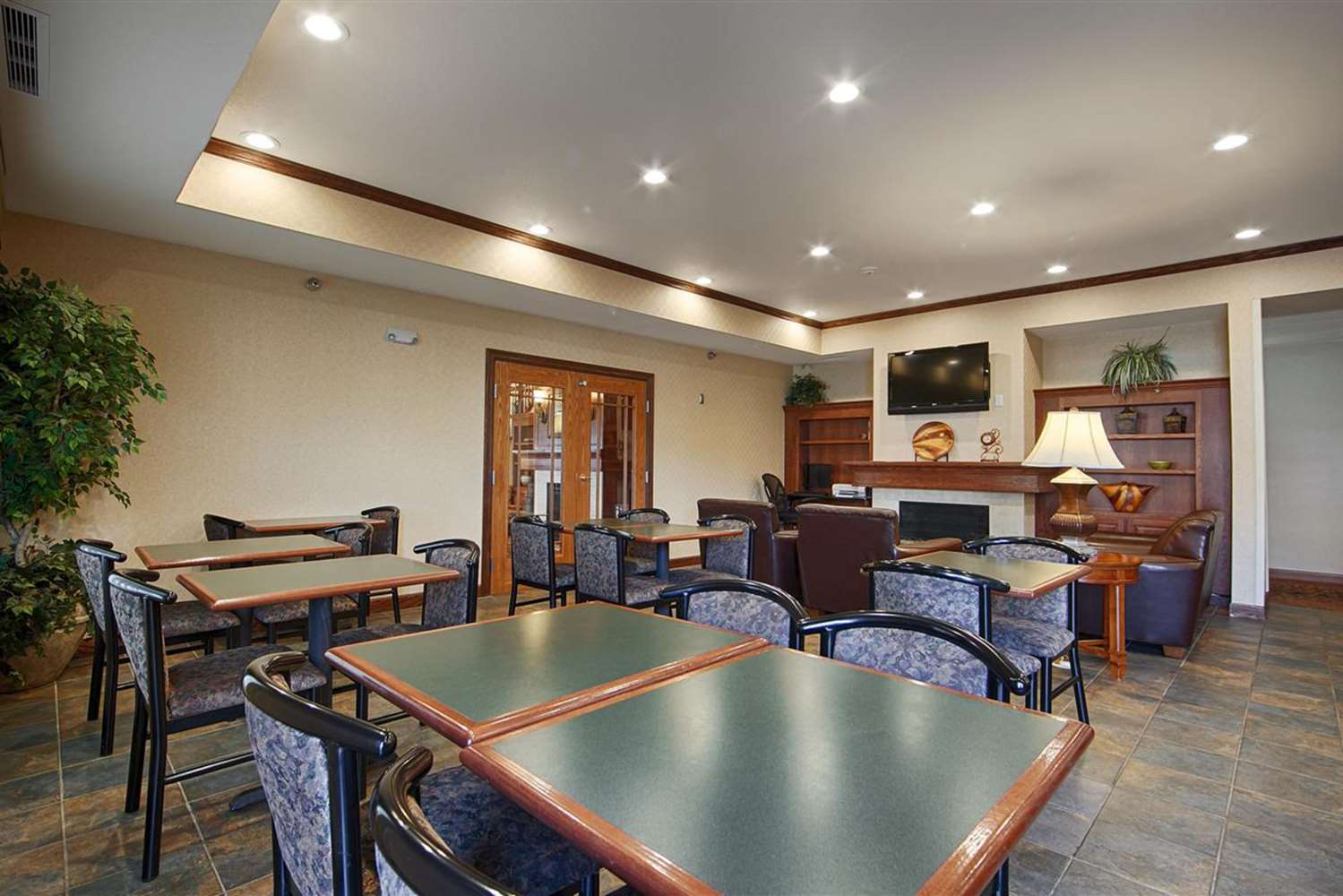 Heritage Hotel 23/28