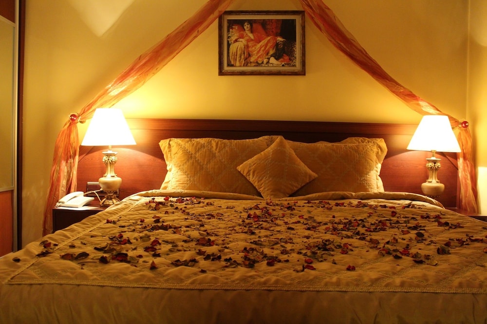 ikbalhan otel 7/15