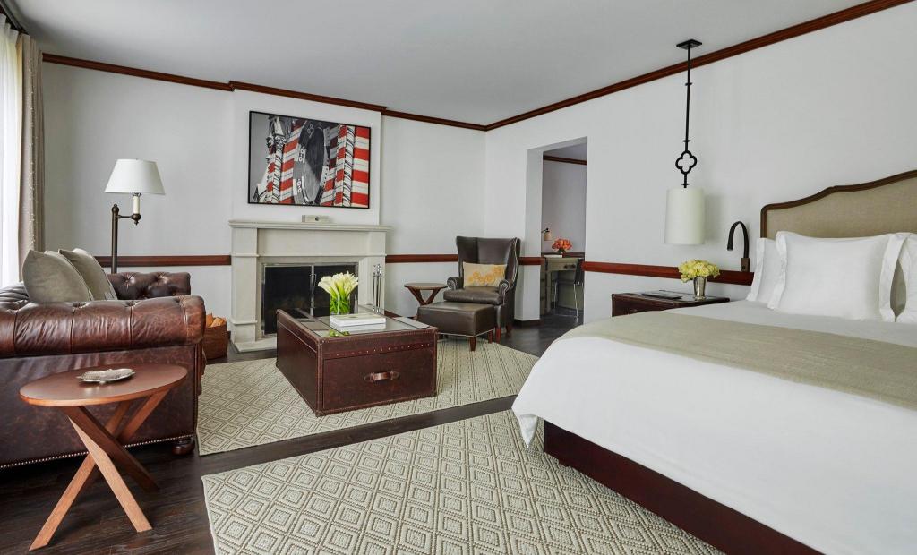Four Seasons, Executive, Suite, King Bed