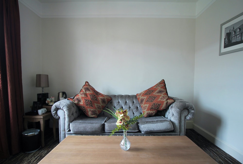Saracens Head Hotel 27/50