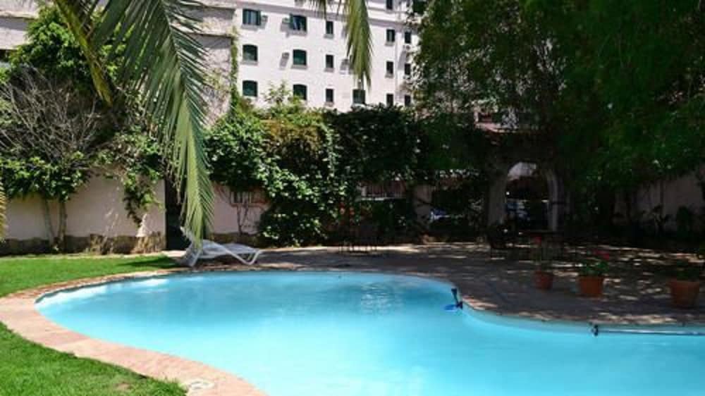 Salta Hotel 46/50