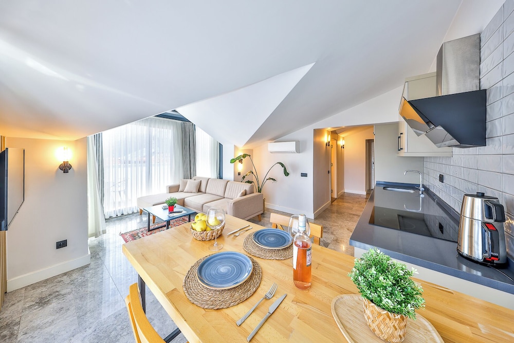 Sole Suites 34/49
