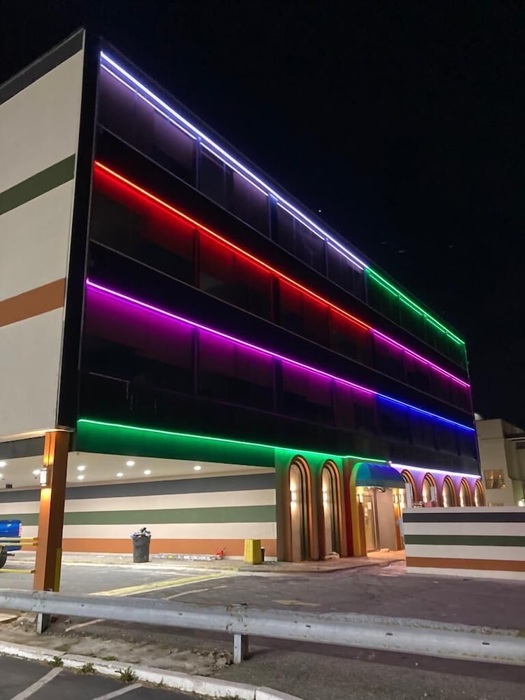 City Line Hotel 2/55