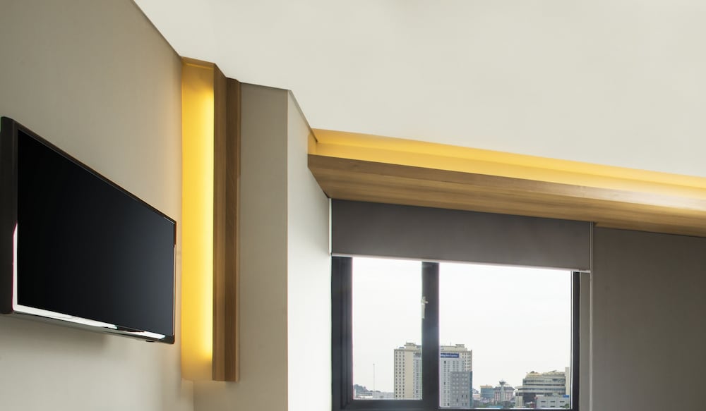 Up-Peak Hotel Simpang Lima Semarang Powered by Archipelago 24/33