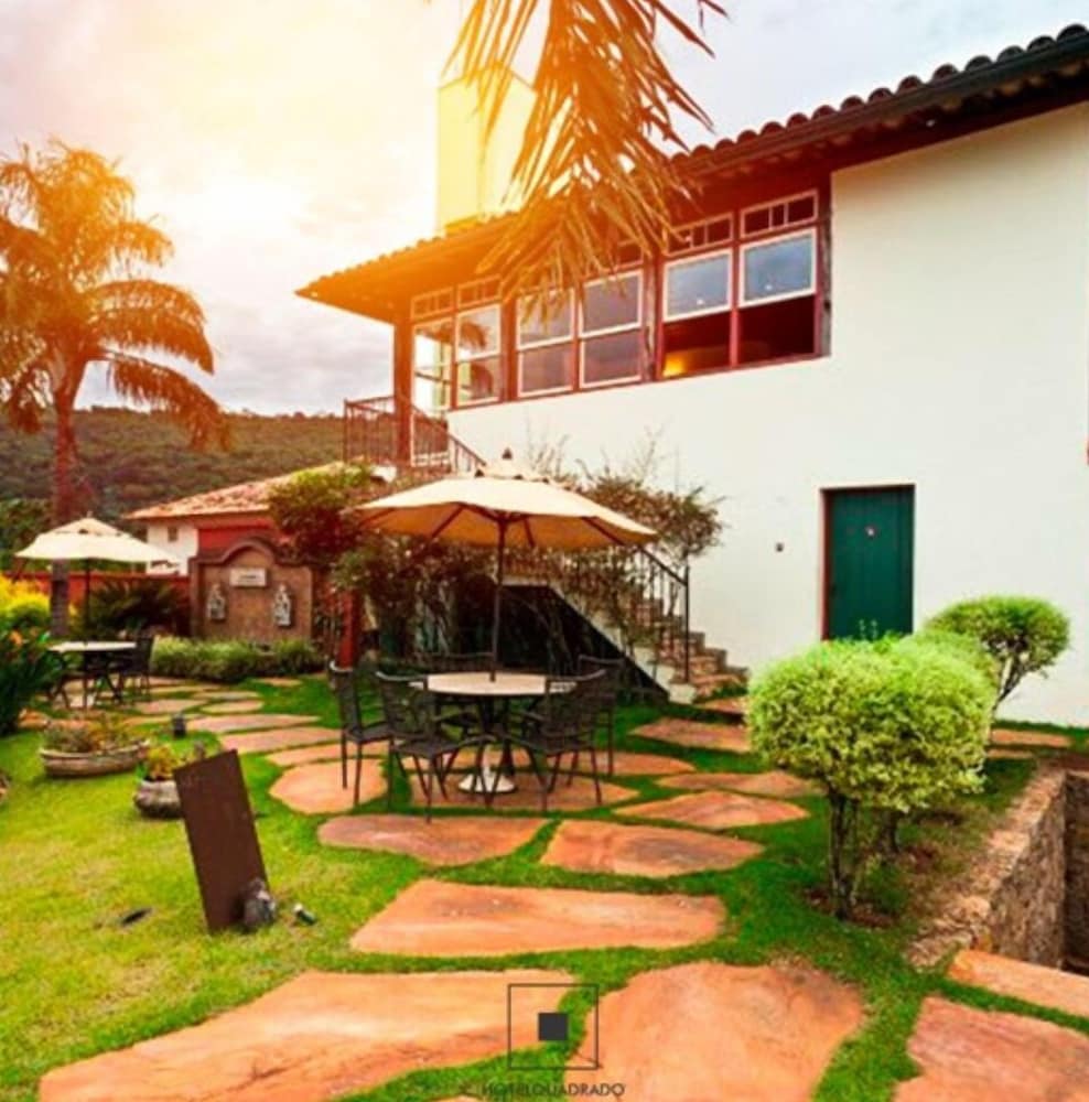 Hotel Quadrado 48/50