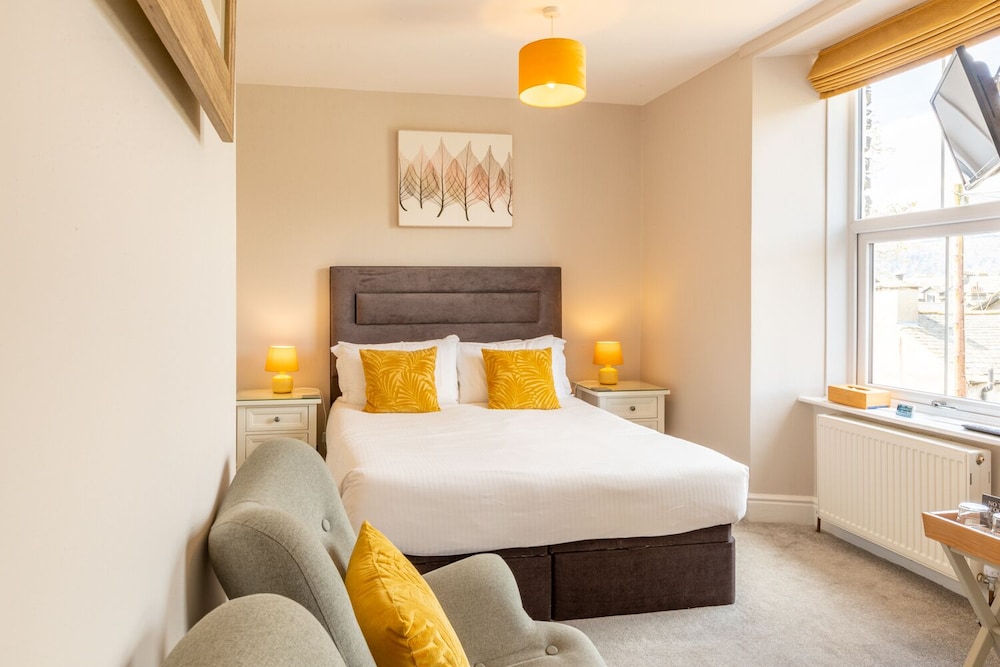 Number 80 Bed Then Breakfast 26/65