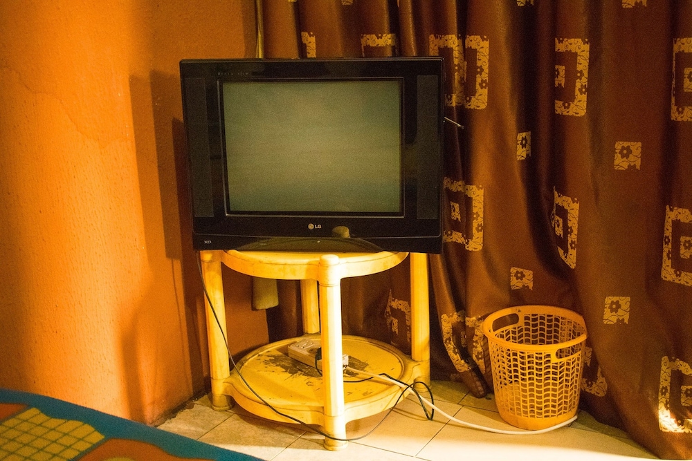 Amenze Guest House 15/22
