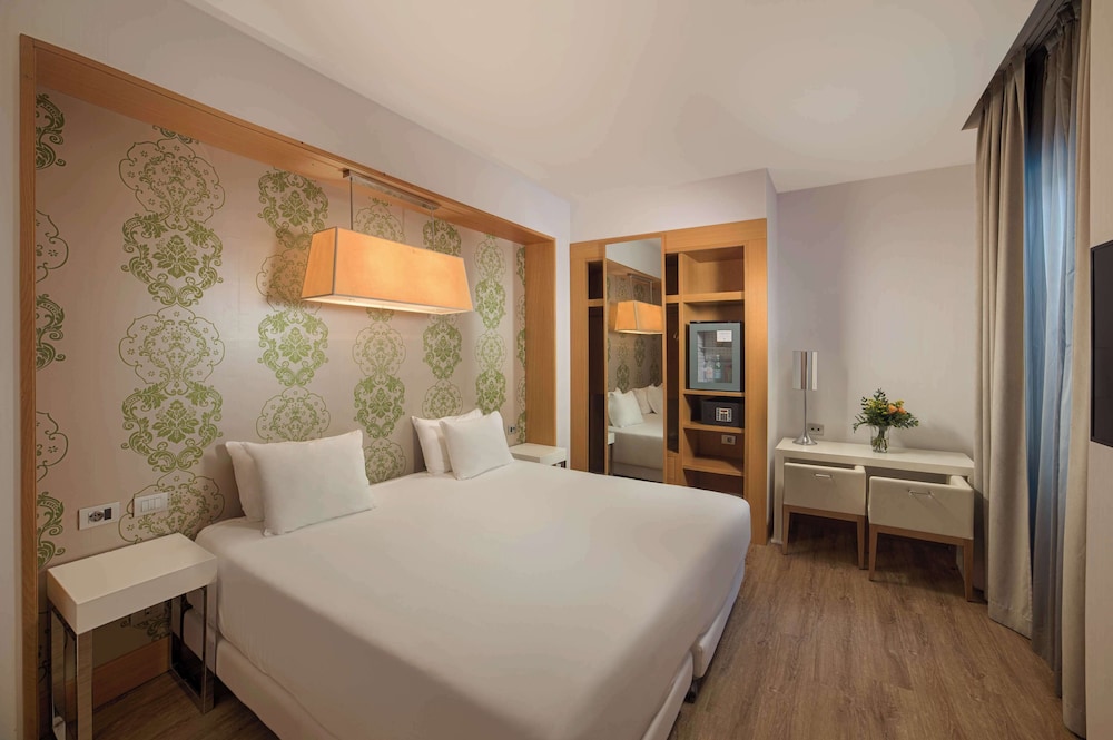 Hotel NH Genova Centro 12/47