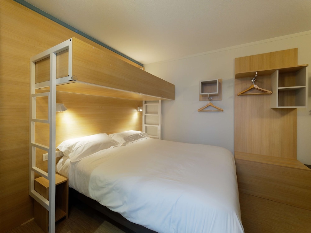 Kyriad Direct Saint Brieuc (Blue Hotel) 19/47