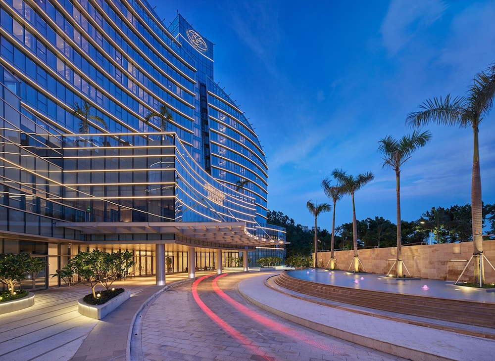 Grand Bay Hotel Zhuhai 40/50