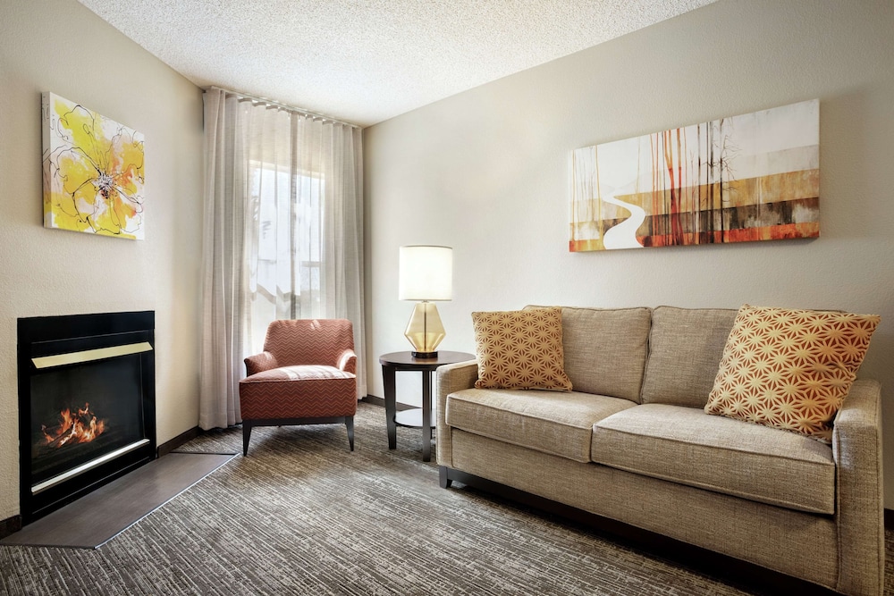 Homewood Suites by Hilton Phoenix Chandler 21/39