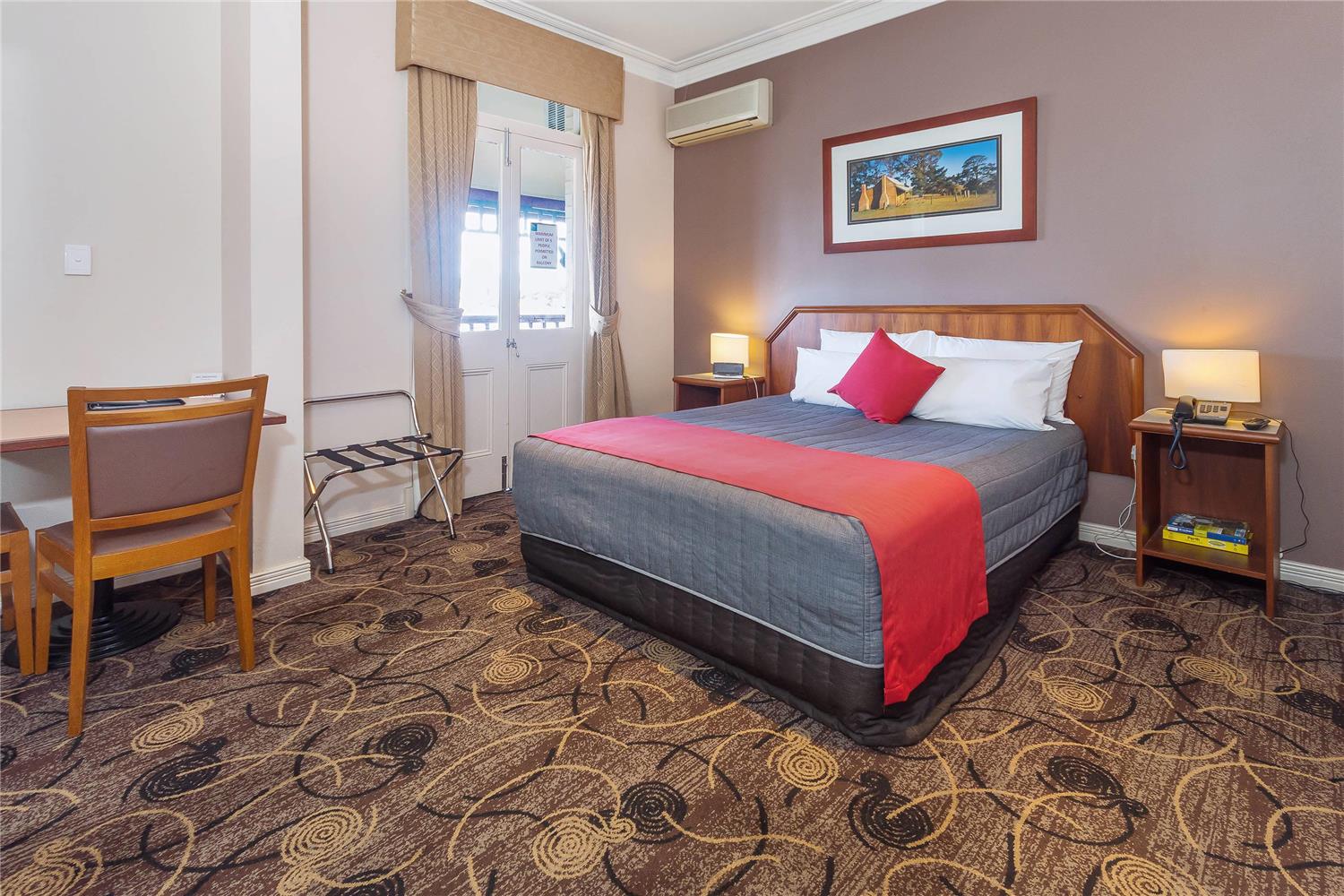 Room, Queen Bed