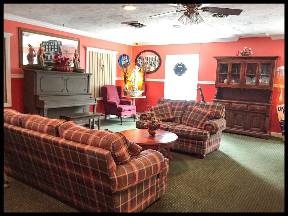 Days Inn by Wyndham Tannersville 18/28