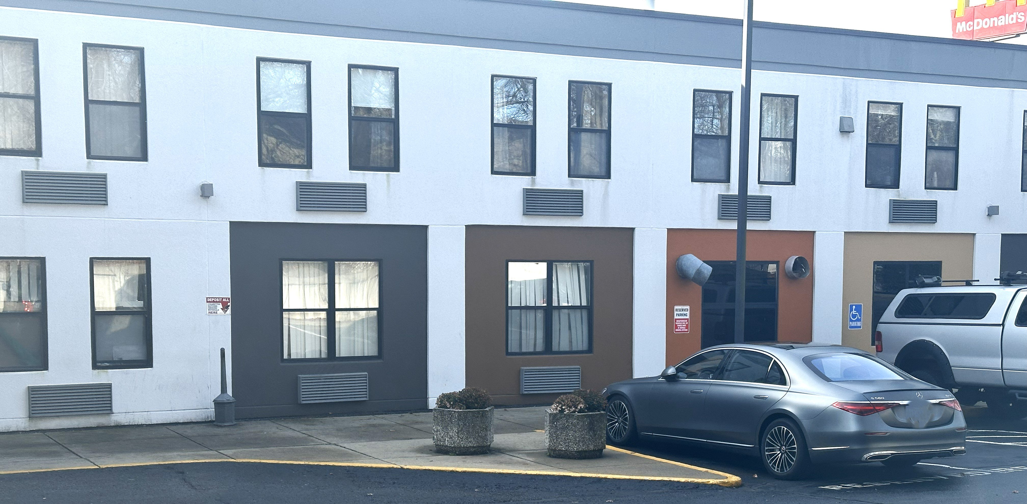 Red Roof Inn & Suites Middleborough 37/40