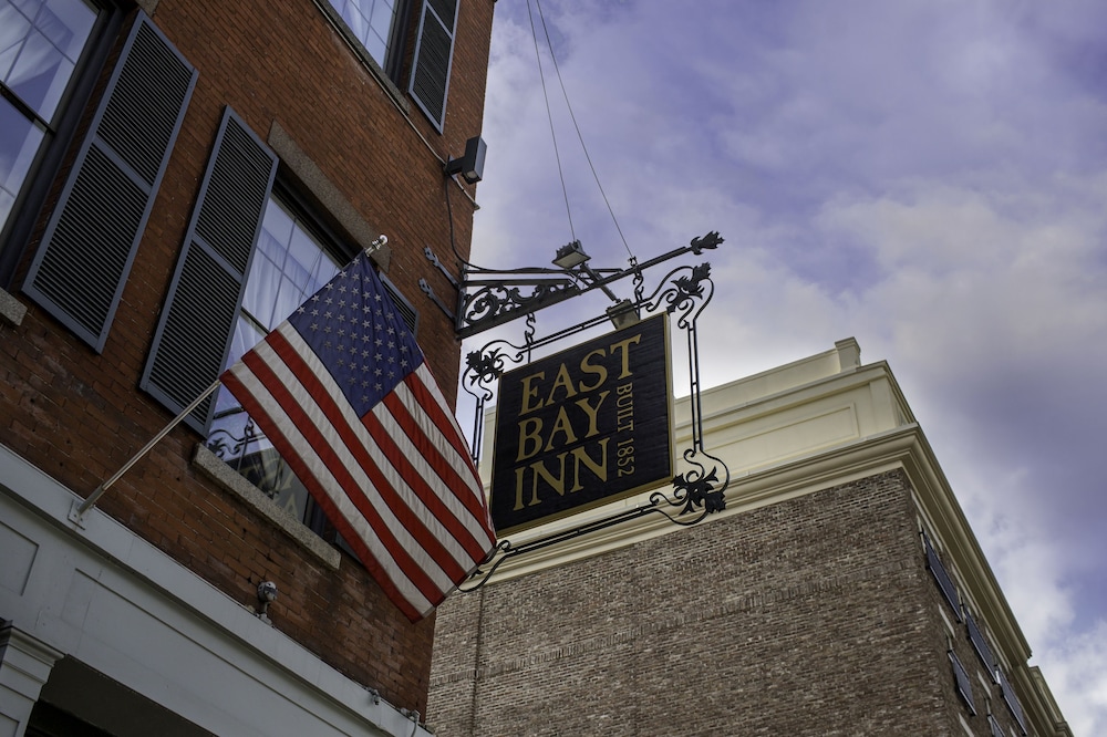 East Bay Inn 4/70