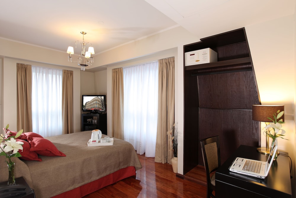 Europlaza Hotel & Suites 27/36