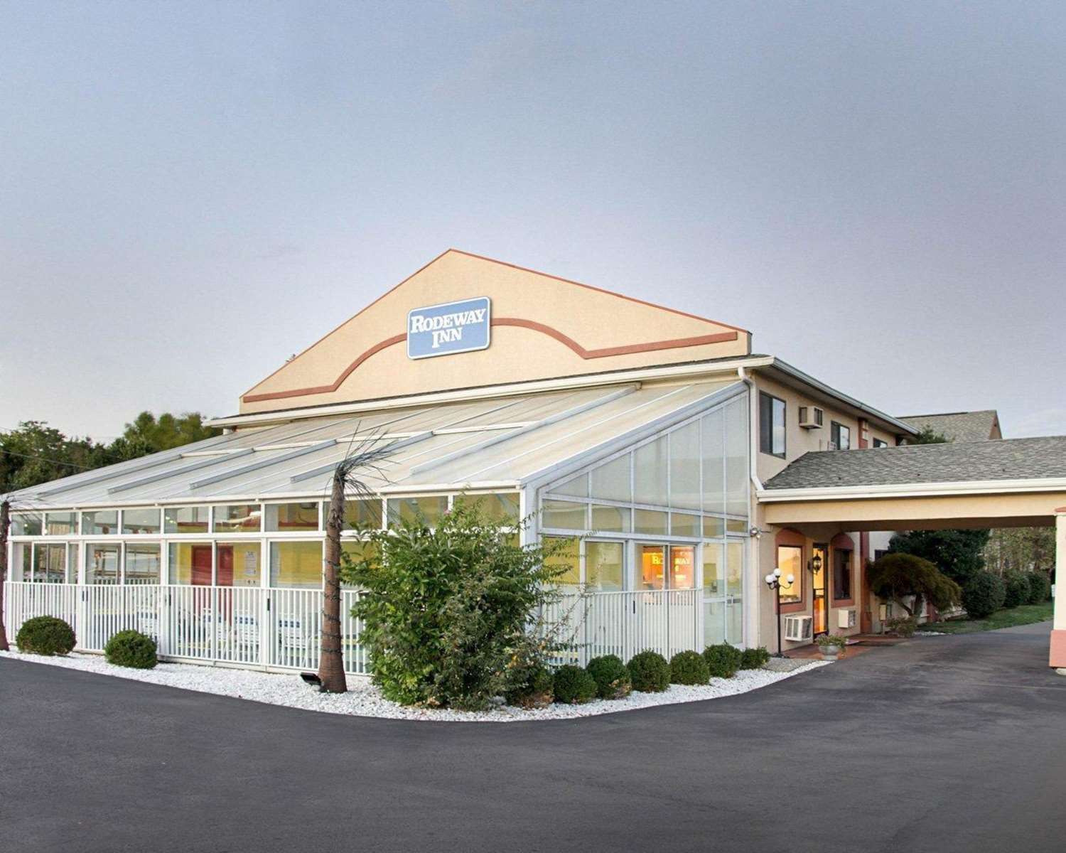 Rodeway Inn Florence - Cincinnati South 4/13