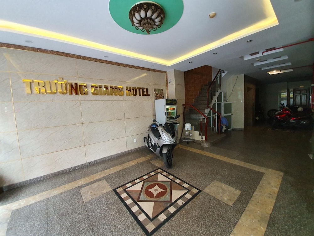 Truong Giang Hotel 40/60