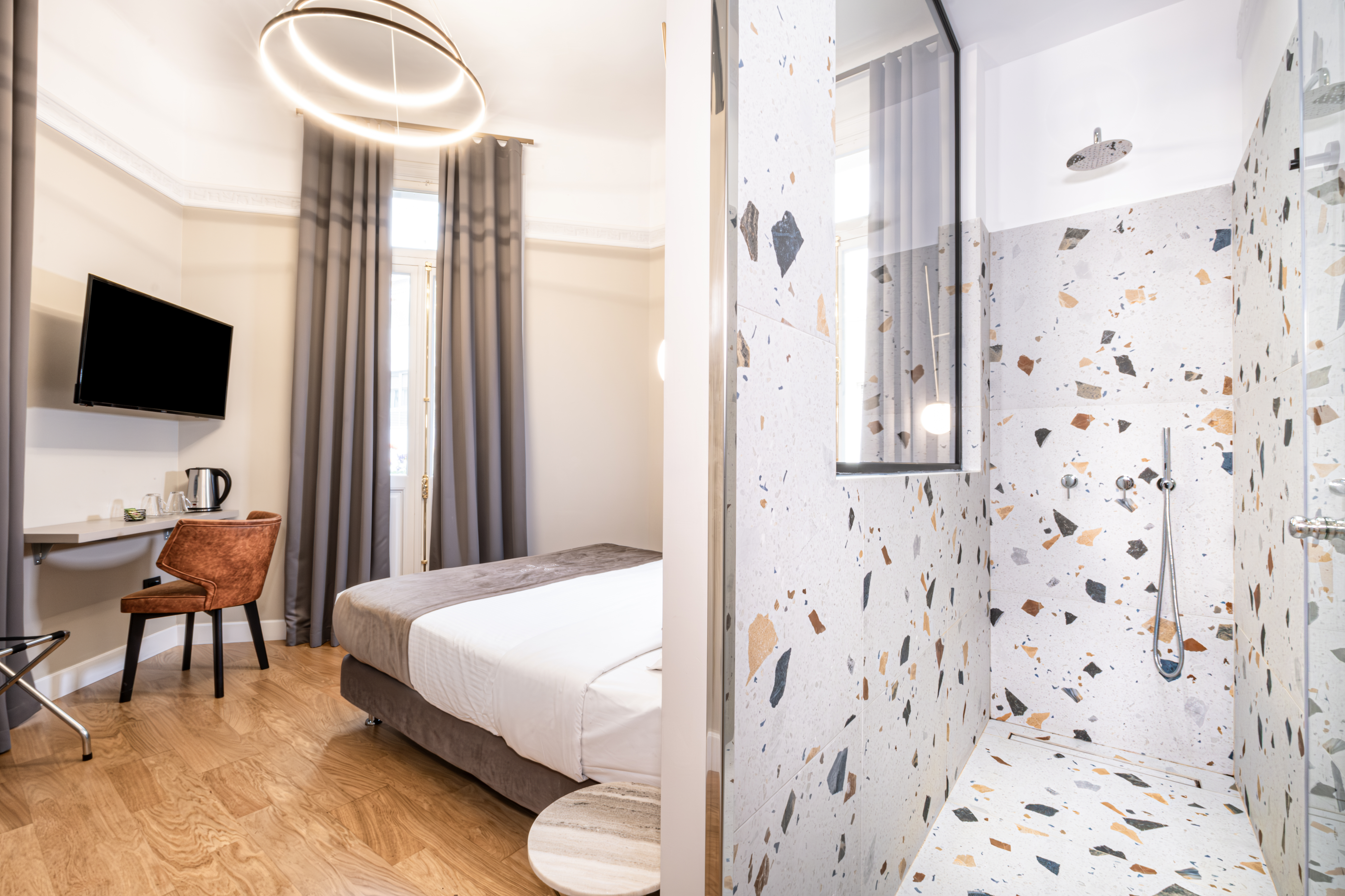 Belle, Deluxe، Belle Epoque Suites Athens 2/4